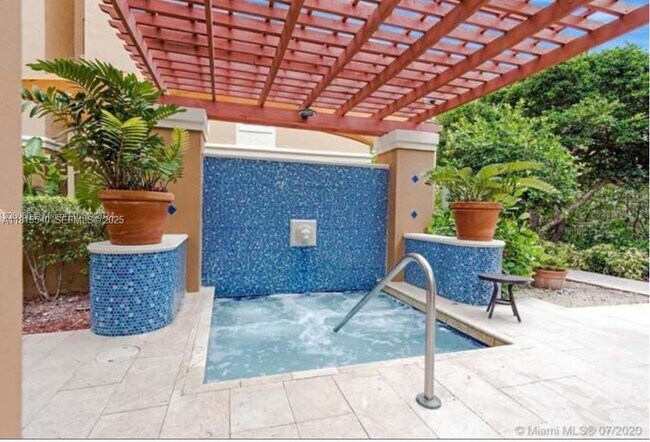 Building Photo - 19601 E Country Club Dr