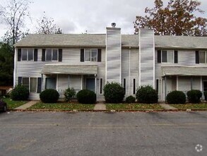 Building Photo - Montview Townhomes Near Liberty University.