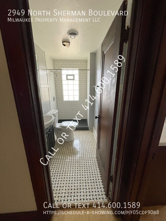 Building Photo - 2949 N Sherman Blvd