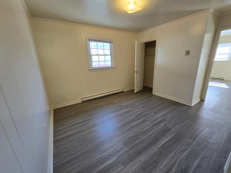 Building Photo - 6100 Strathmore Rd