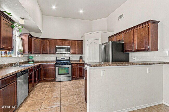 Building Photo - 4769 Joseph Rodriguez Dr
