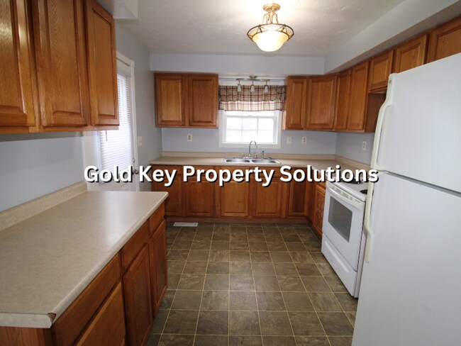 Building Photo - One-level 2 BR 1 BA House with Back Deck and Central Air (NO SECTION 8)