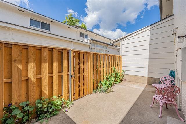 Building Photo - 15927 Preston Rd