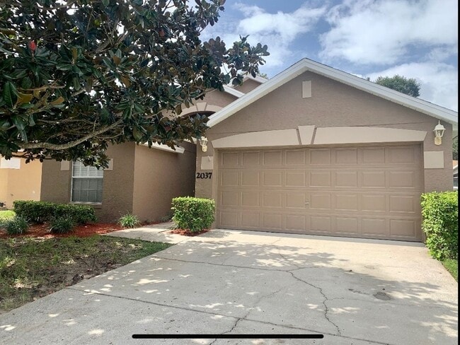 Building Photo - FOR RENT!!! BEAUTIFUL AND UPDATED 3 BED 2 ...