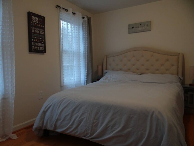 upstairs main bedroom - 125 W South St