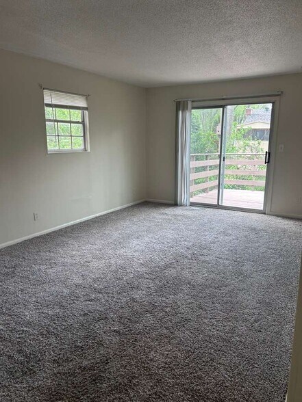 Building Photo - 10705 W 90th Terrace