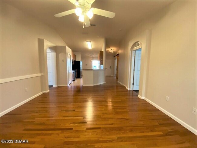 Building Photo - 5345 Peach Blossom Blvd