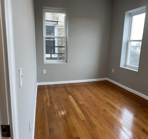 Building Photo - 58 Steuben St