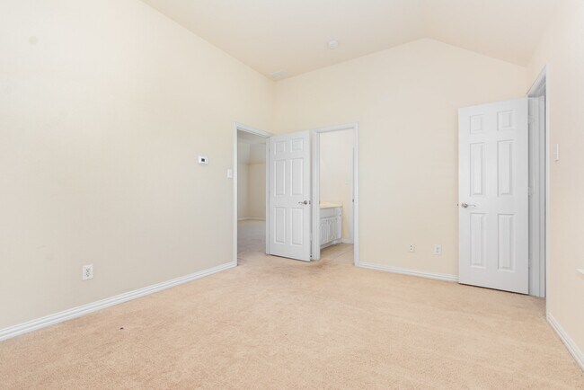 Building Photo - 12453 Tyler Dr