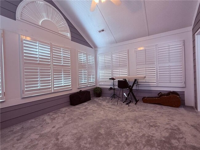 Building Photo - 3050 Orchard Ridge Cir