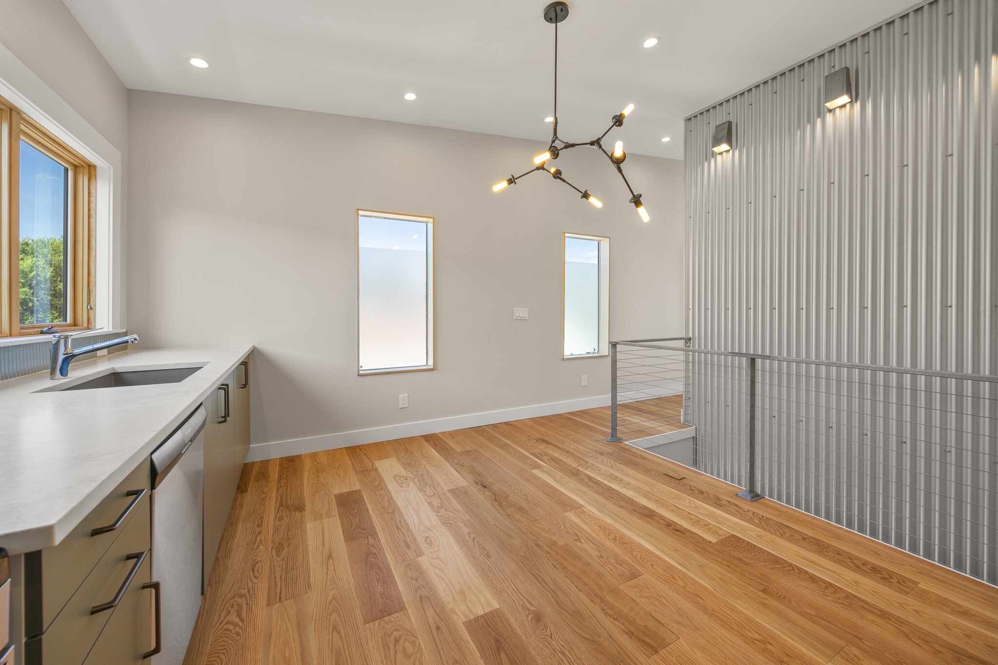 Building Photo - 626 Delaware St