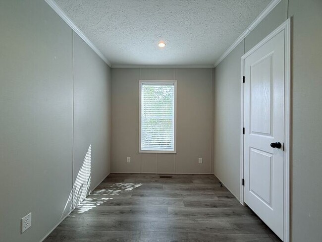 Building Photo - 52780 S Zacharias Ct