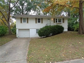 Building Photo - 3 BR/1BA | Newly Renovated Single Family Home | 1-Car Covered Parking | Gated backyard