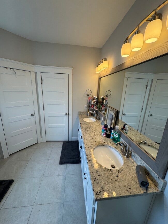 Building Photo - 12264 Lone Eagle Dr