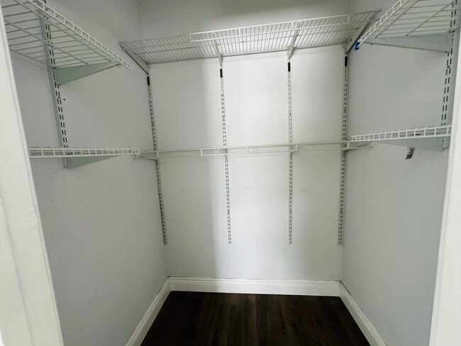 Building Photo - 4599 Pruden Blvd