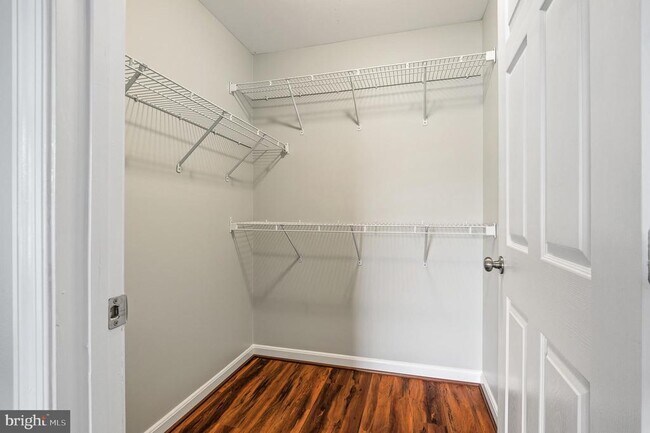 Building Photo - 9060 Gracious End Ct