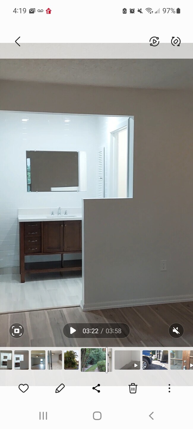 Building Photo - 3648 Boca Ciega Dr