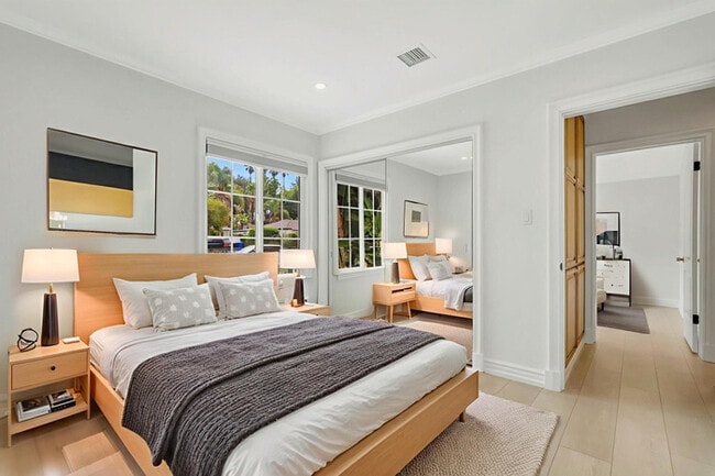 Building Photo - Updated 3BR Home with Pool & Detached ADU on Quiet Tree-Lined Street in Tarzana