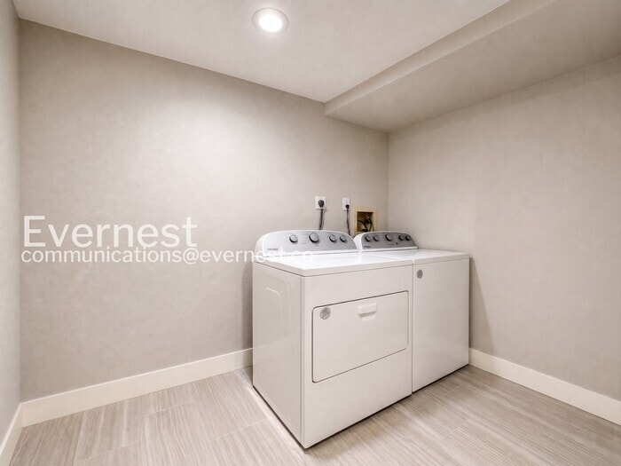 Building Photo - 18354 E Crestline Cir