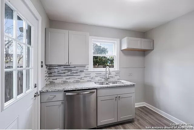 Stainless steel refrigerator to be installed - 1818 W Ridgewood Ct
