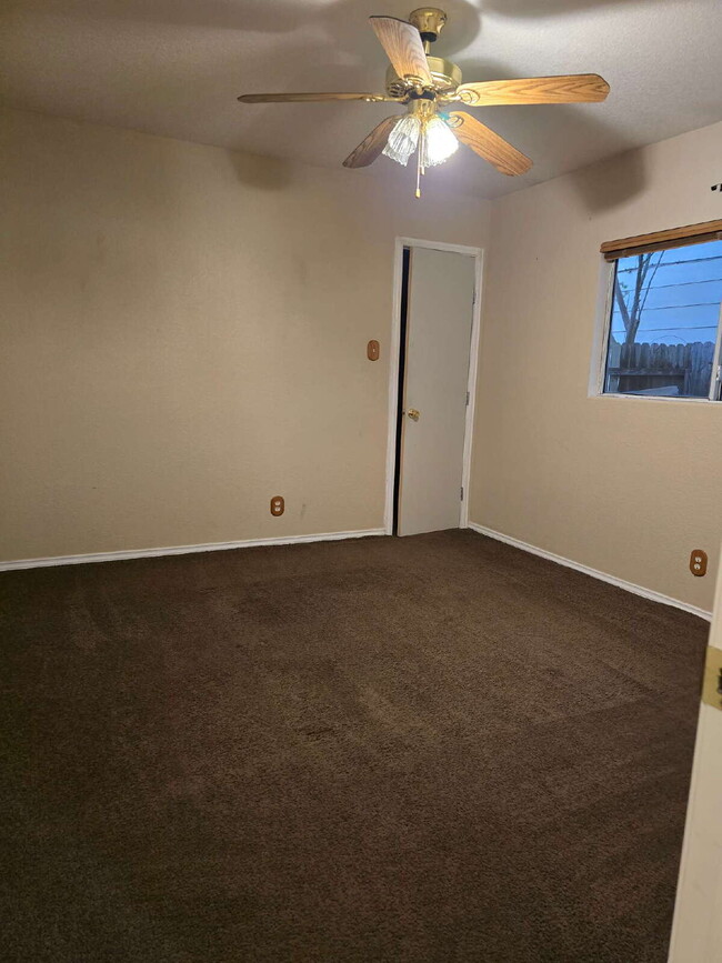 Building Photo - "Charming 3-Bedroom Sanctuary in San Anton...