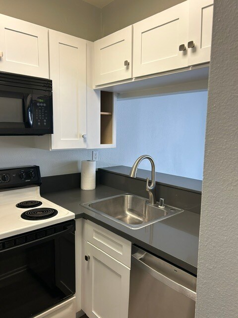 New dishwasher - 1440 Veteran Ave