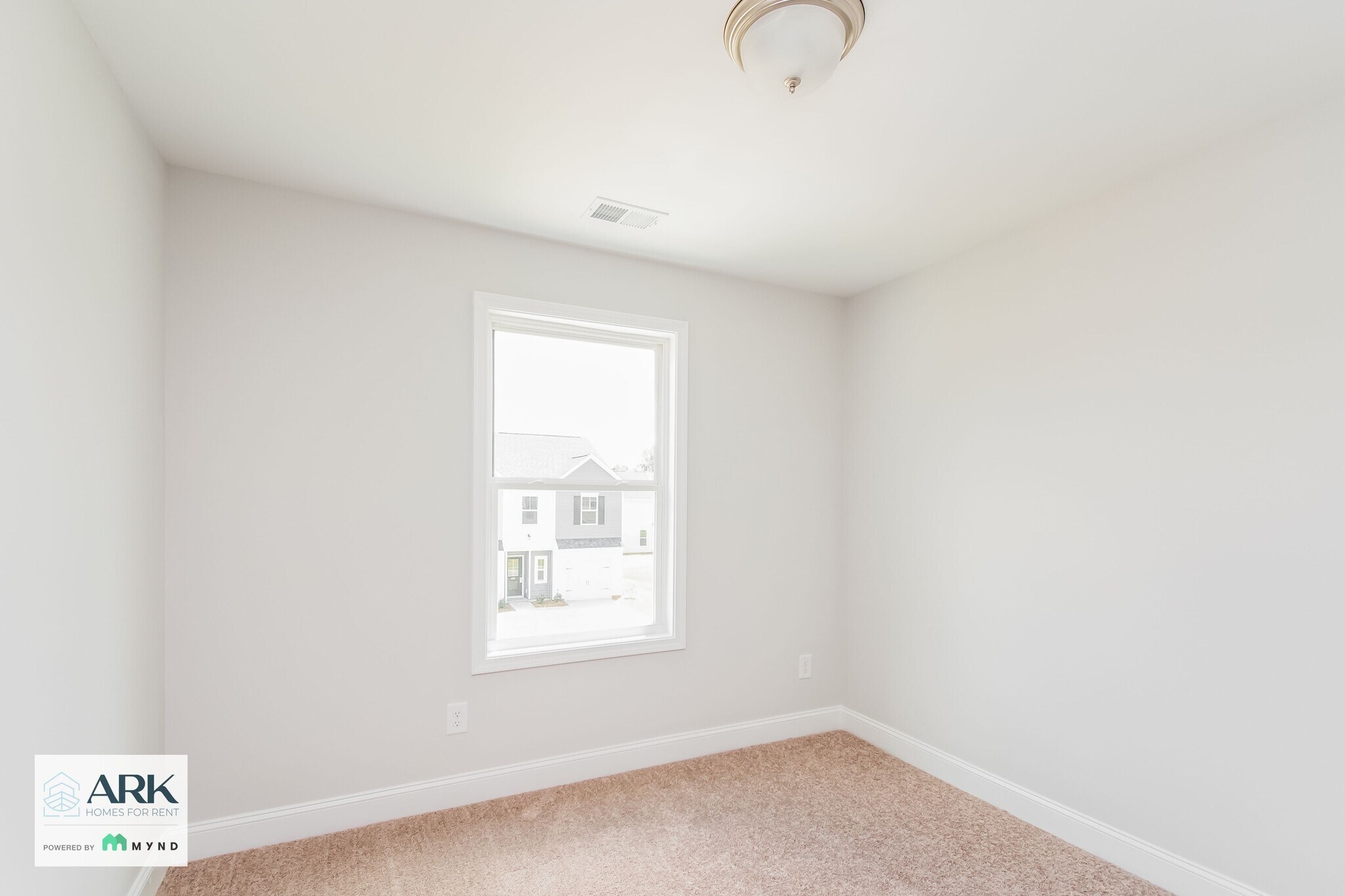 Building Photo - 420 Blue Robin Ln