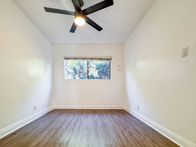 Building Photo - 12521 Lakewood Blvd