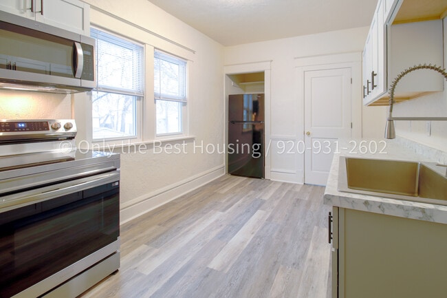 Building Photo - 846 Franklin St