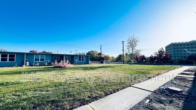 Building Photo - 1211 George Washington Way
