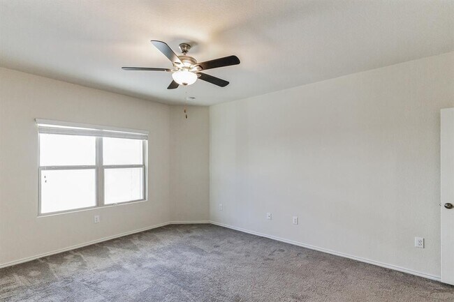 Building Photo - 3900 Alpine Autumn Dr