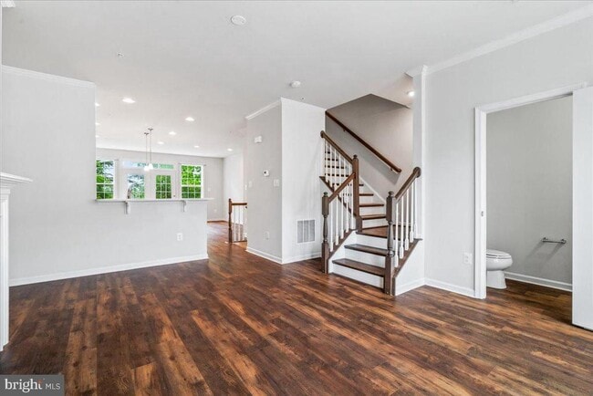 Building Photo - 309 Spring Bank Way