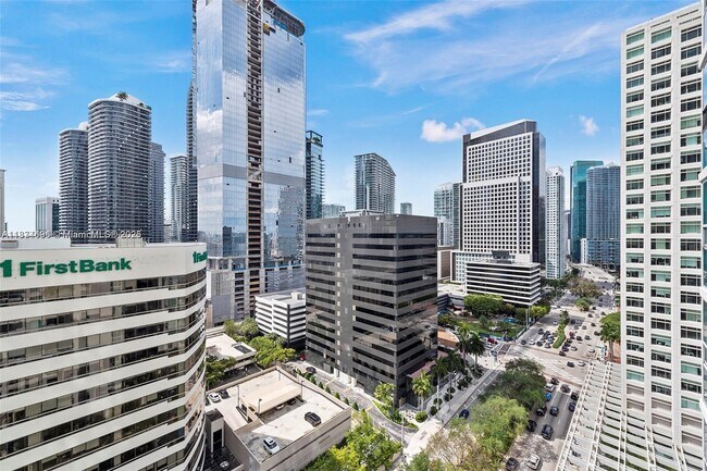 Building Photo - 951 Brickell Ave