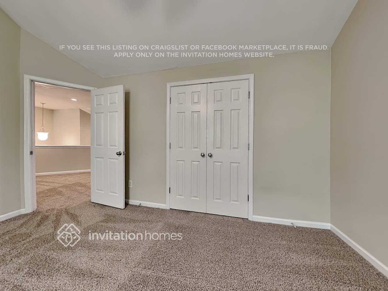 Building Photo - 7107 Fox Point Dr