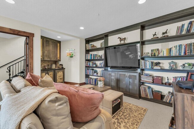 Building Photo - Rare River Meadows Ranch