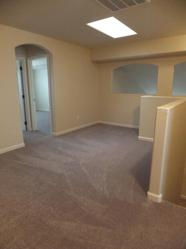 Building Photo - 2022 Lassen Dr