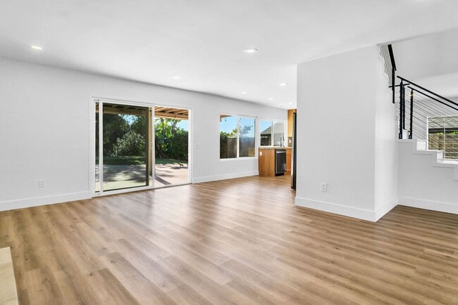 Building Photo - Beautiful single family home in Rancho Penasquitos! Available immediately!