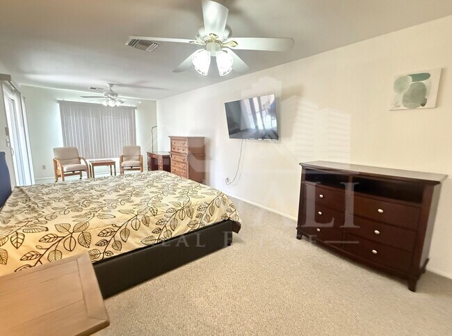 Building Photo - 1612 Leisure World