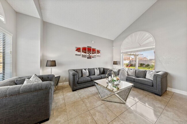 Building Photo - Fully furnished gorgeous Silverado Ranch home!