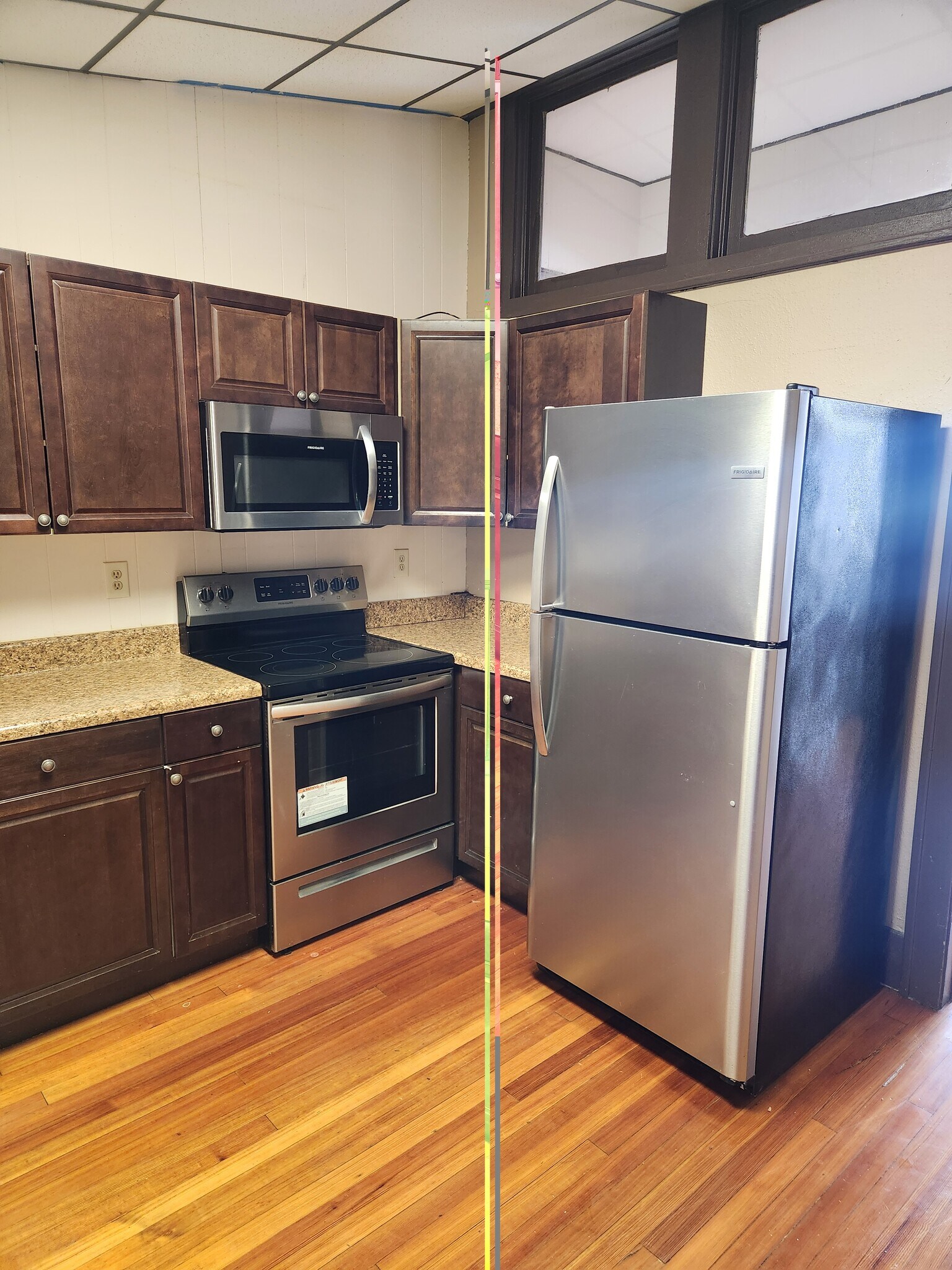 Building Photo - 321 N Main St