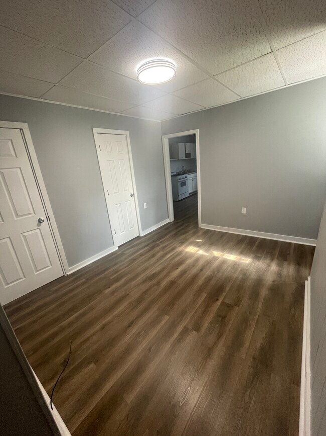 Building Photo - 1103 N 8th St