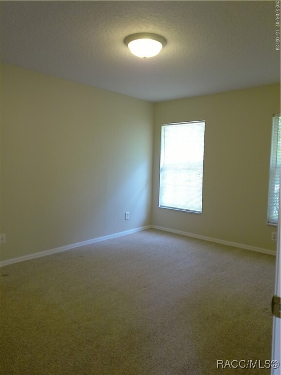 Building Photo - 6015 E Carmel Ln