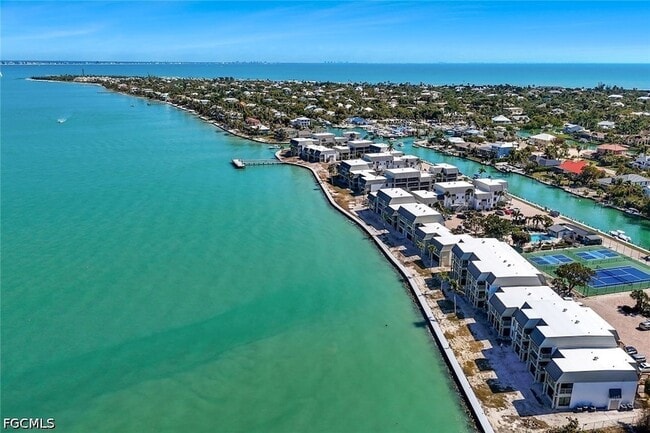 Building Photo - 760 Sextant Dr