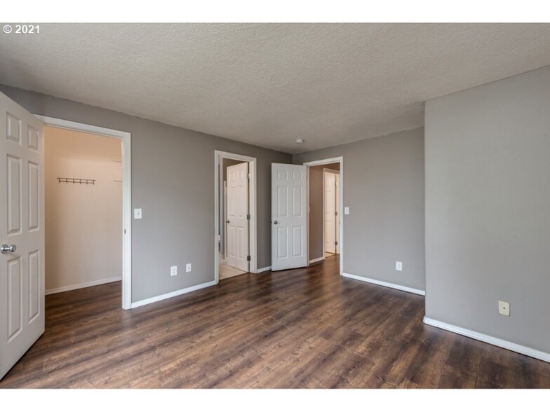 Building Photo - 4315 SE 138th Pl