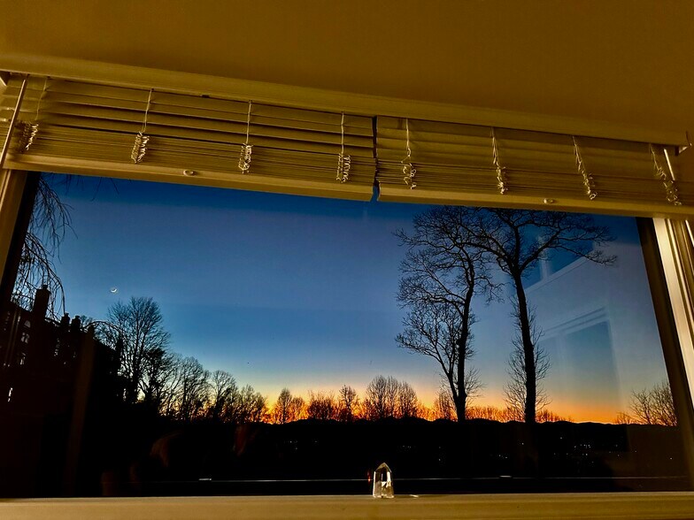 Breathtaking sunsets over the Blue Ridge Mountains - What a great way to end a long day. - 405 Windswept Dr