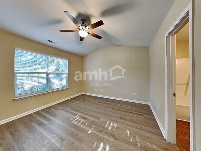 Building Photo - 229 N Weststone Blvd