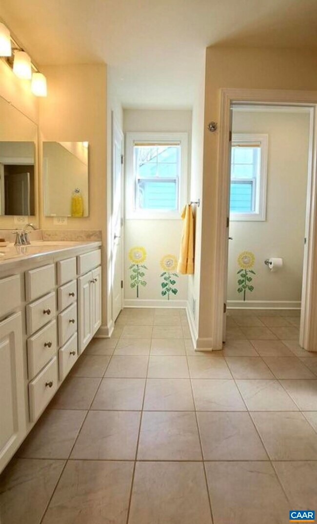 Building Photo - 234 Bishopgate Ln