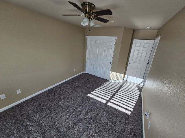 Building Photo - 5620 Bloom Dr