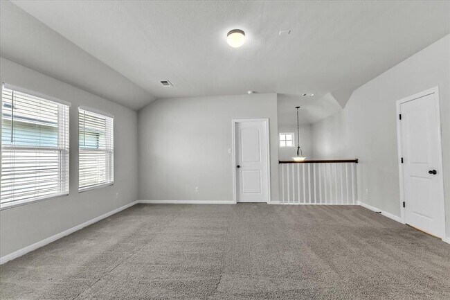 Building Photo - 19321 Hartwell Dr