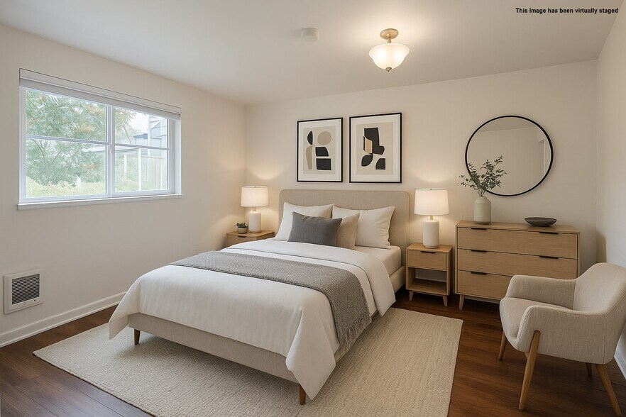 Bedroom 1 - 5300 Harbour Pointe Blvd